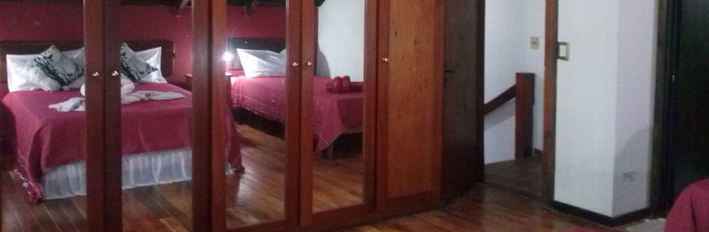 Petit Hotel Caraguata Puerto Iguazú Esterno foto