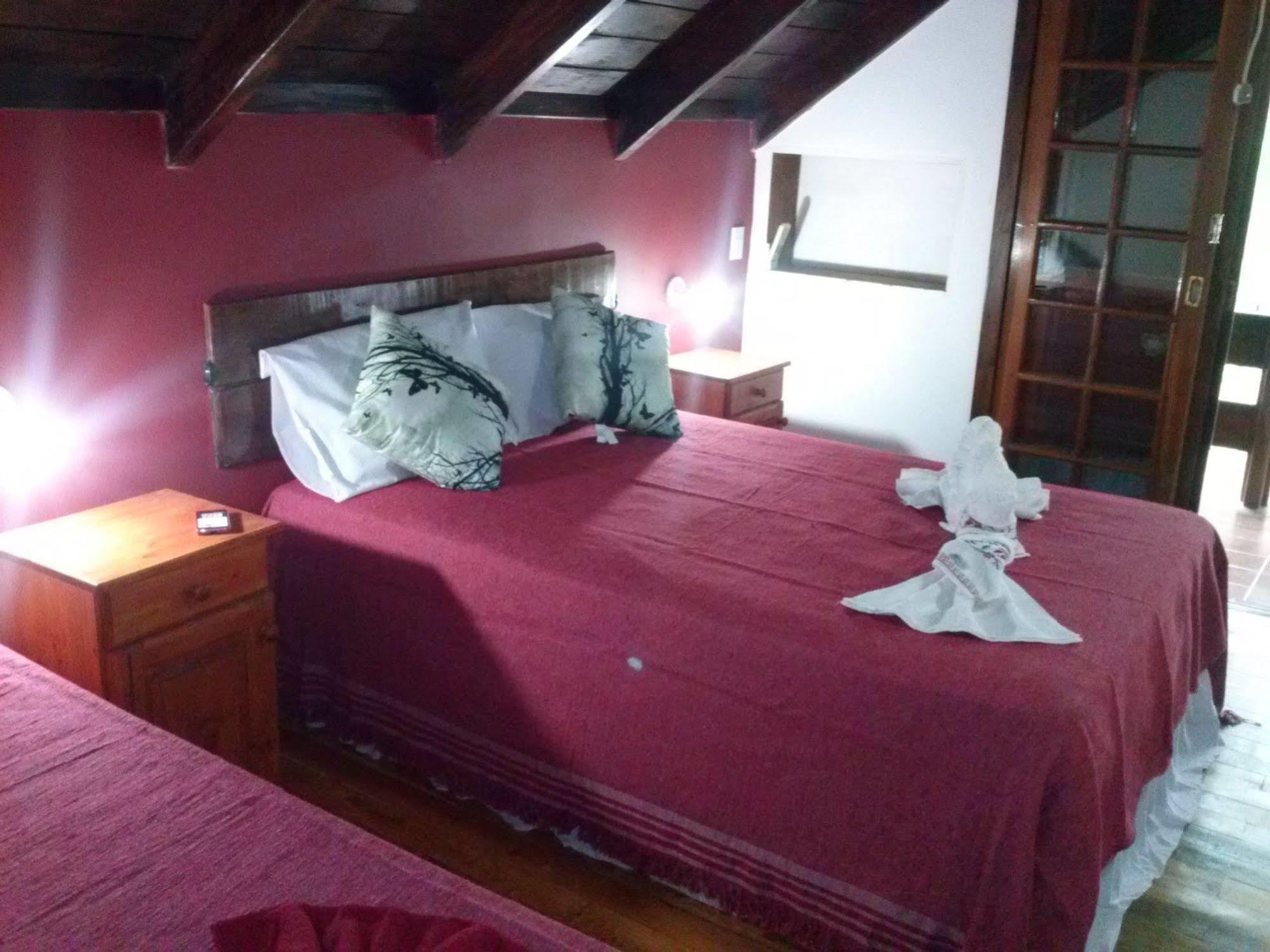 Petit Hotel Caraguata Puerto Iguazú Esterno foto
