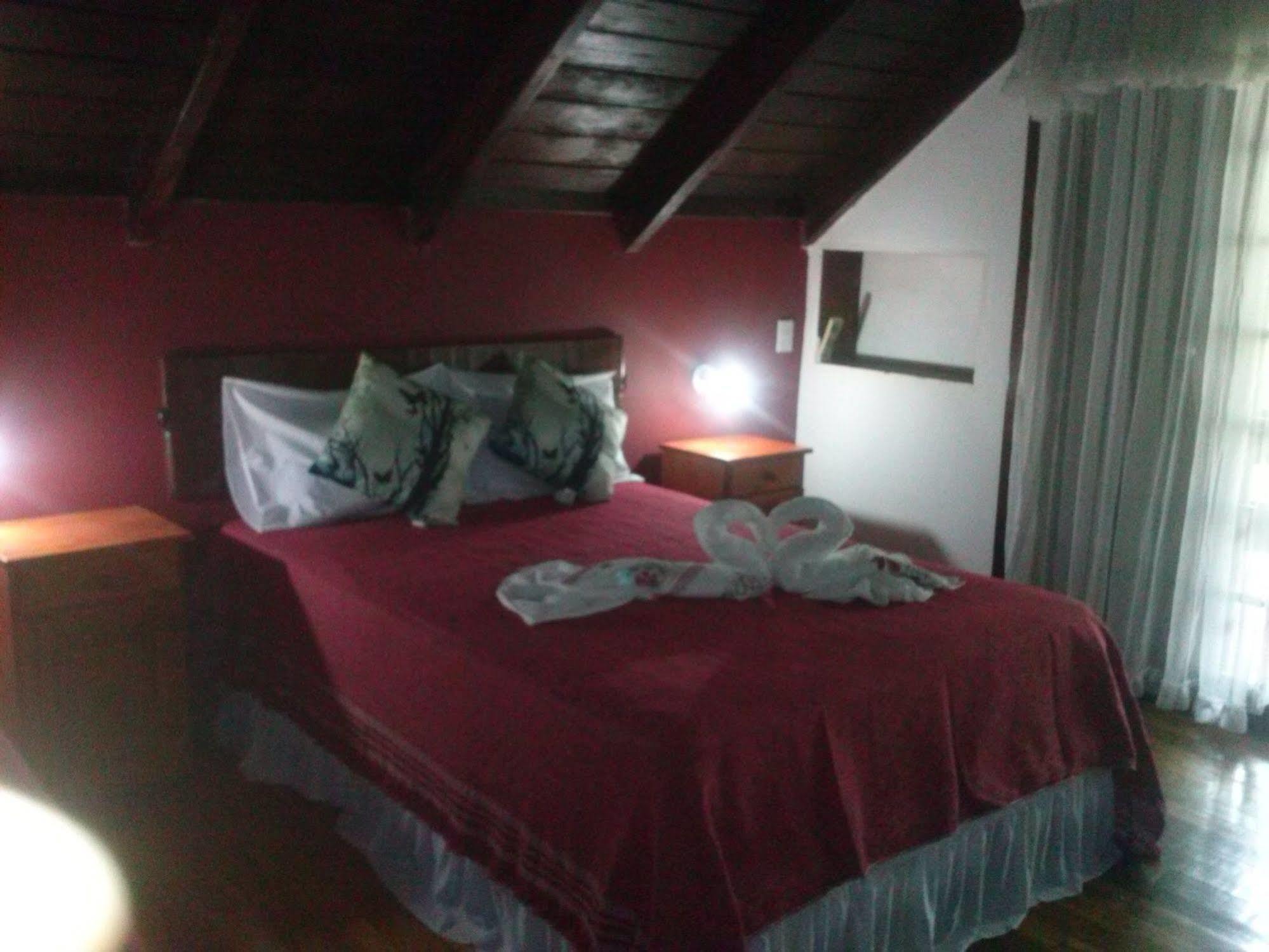 Petit Hotel Caraguata Puerto Iguazú Esterno foto